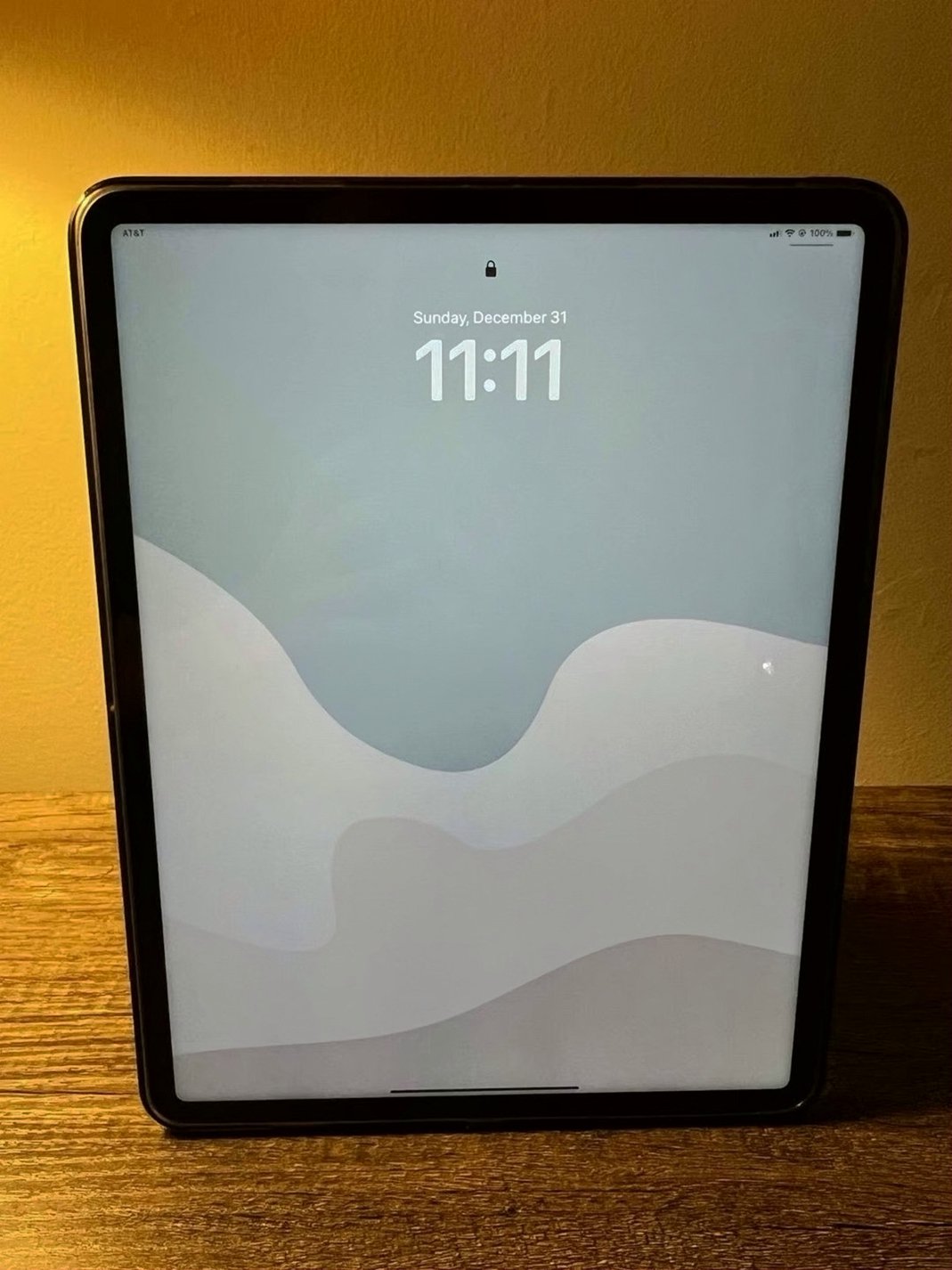 Apple iPad Pro 6th Generation 128GB Unlocked - Used