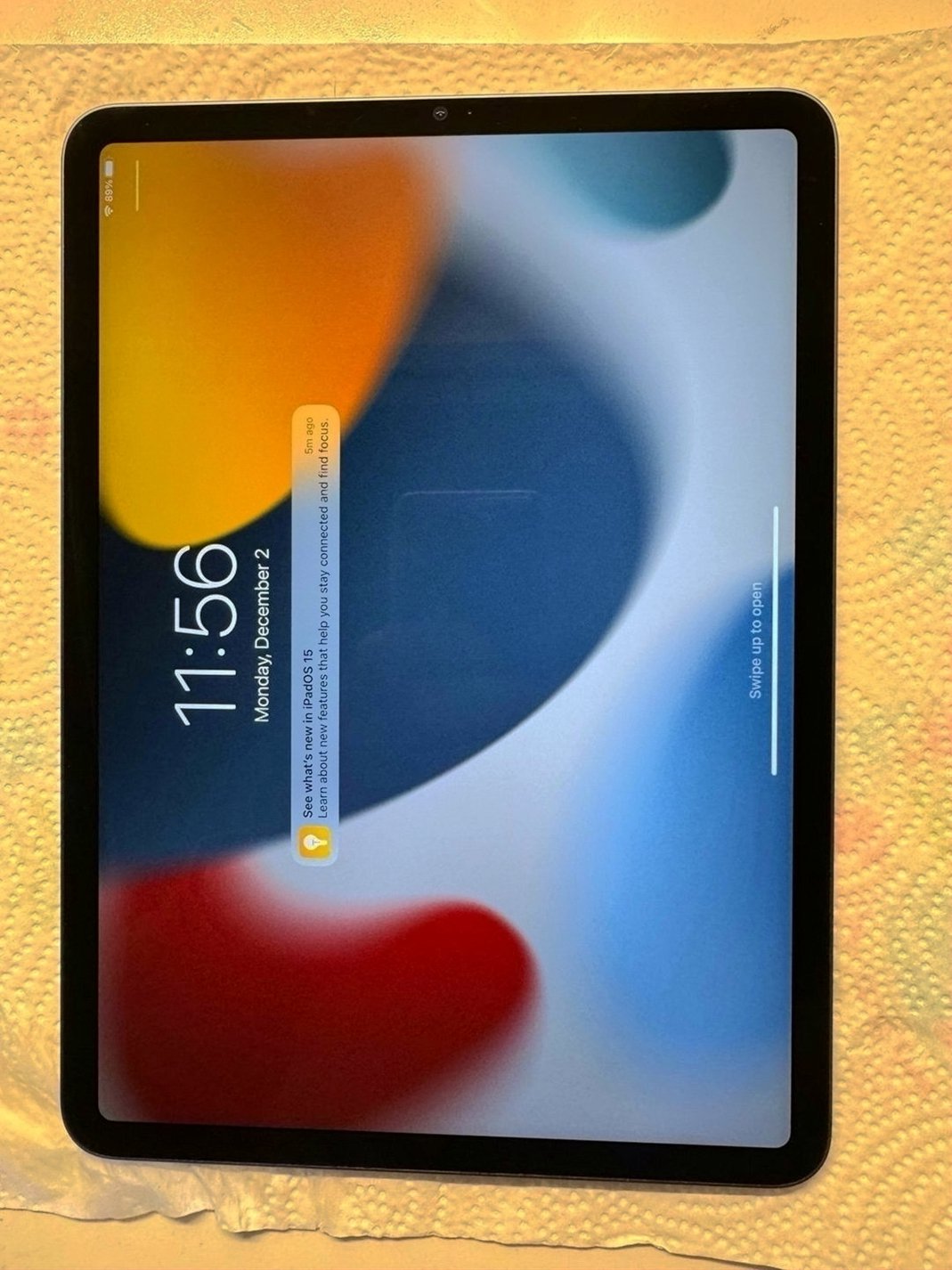 Apple iPad Pro 3rd Generation 128GB Unlocked Used image 2