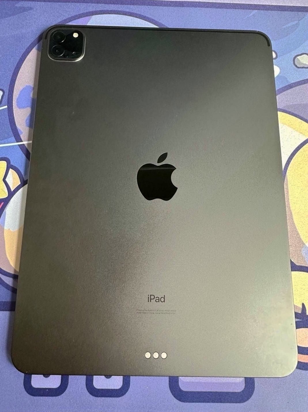 Apple iPad Pro 11 inch 2nd Generation 128GB Space Grey Unlocked - Used image 3