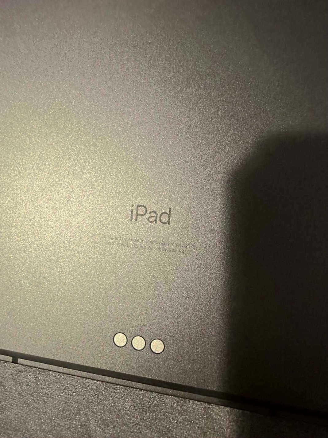 Apple iPad Pro 12.9 inch 256GB Silver Unlocked - Used image 3