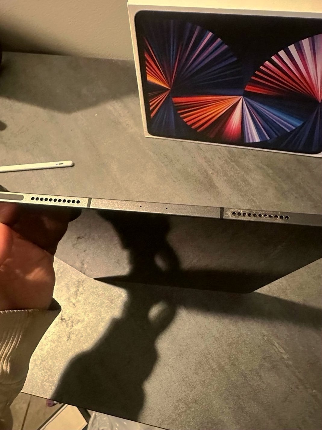 Apple iPad Pro 12.9 inch 256GB Silver Unlocked - Used image 5