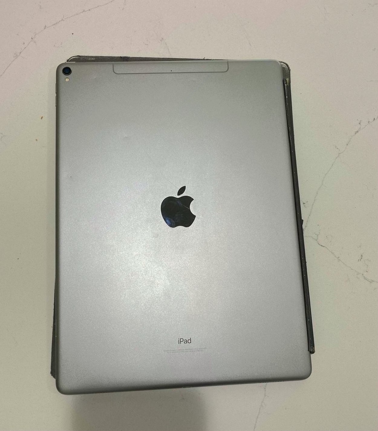Apple iPad Pro 12.9 inch 64GB WiFi Unlocked - Used image 5