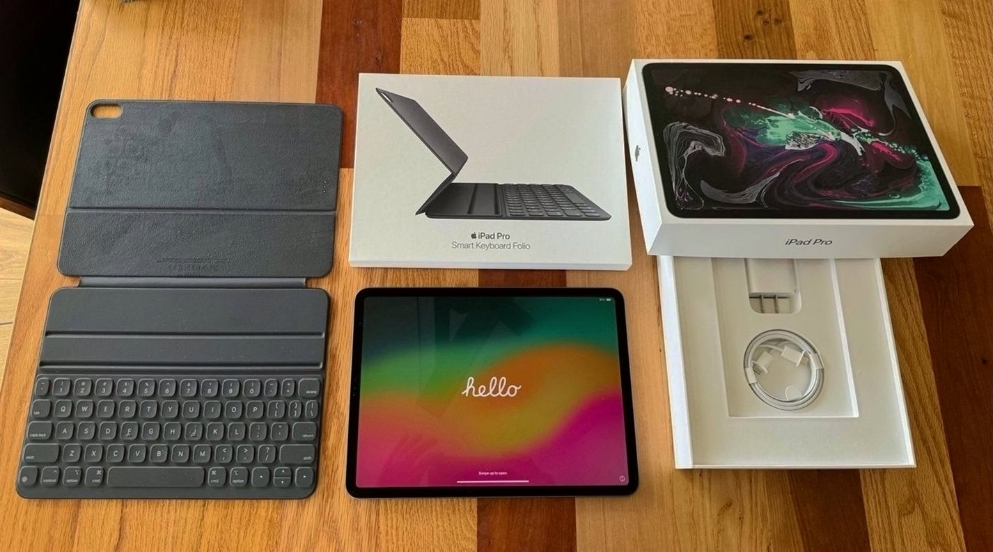 Apple iPad Pro 11” 1st Generation 64GB Space Gray Unlocked - Used