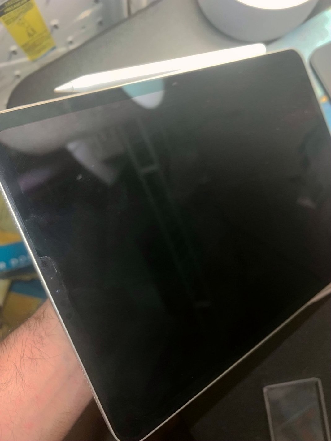 Apple iPad Pro 11 inch 64GB Space Gray Unlocked Used image 5