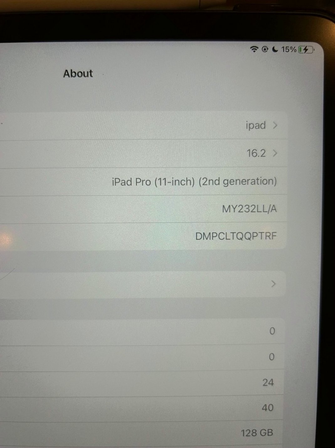 Apple iPad Pro 11 inch 2nd generation 128GB Space Grey WiFi Unlocked - Used image 5