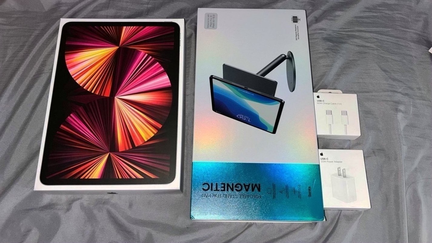 Apple iPad Pro 11-inch 128GB Space Gray Unlocked - Used image 2