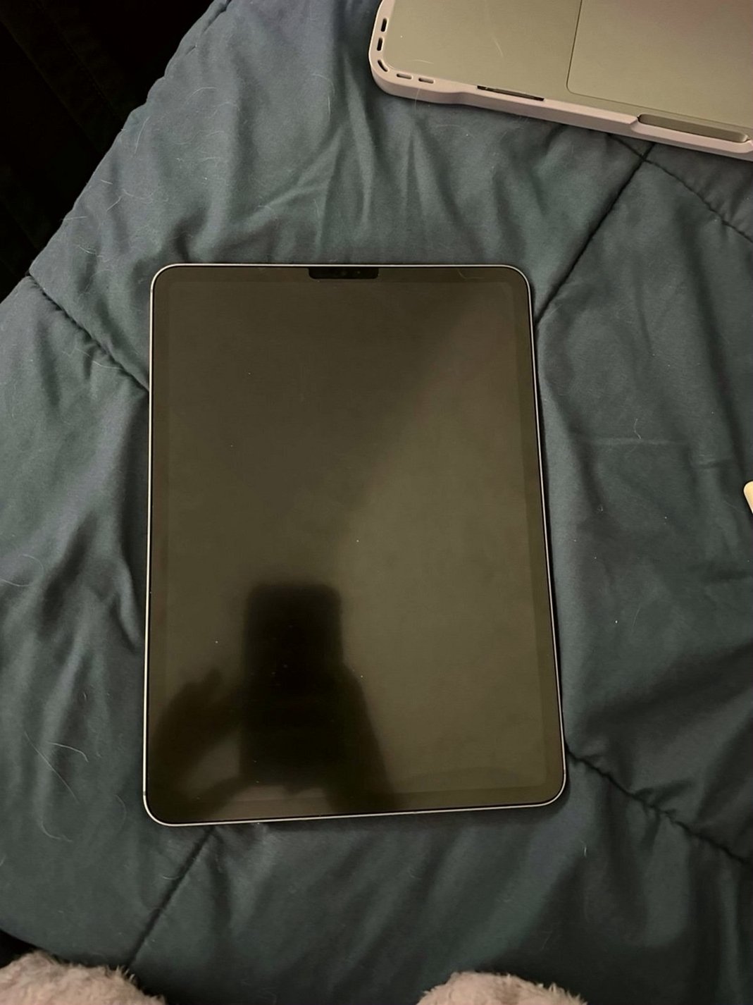 Apple iPad Pro 2TB Space Gray Unlocked - Used