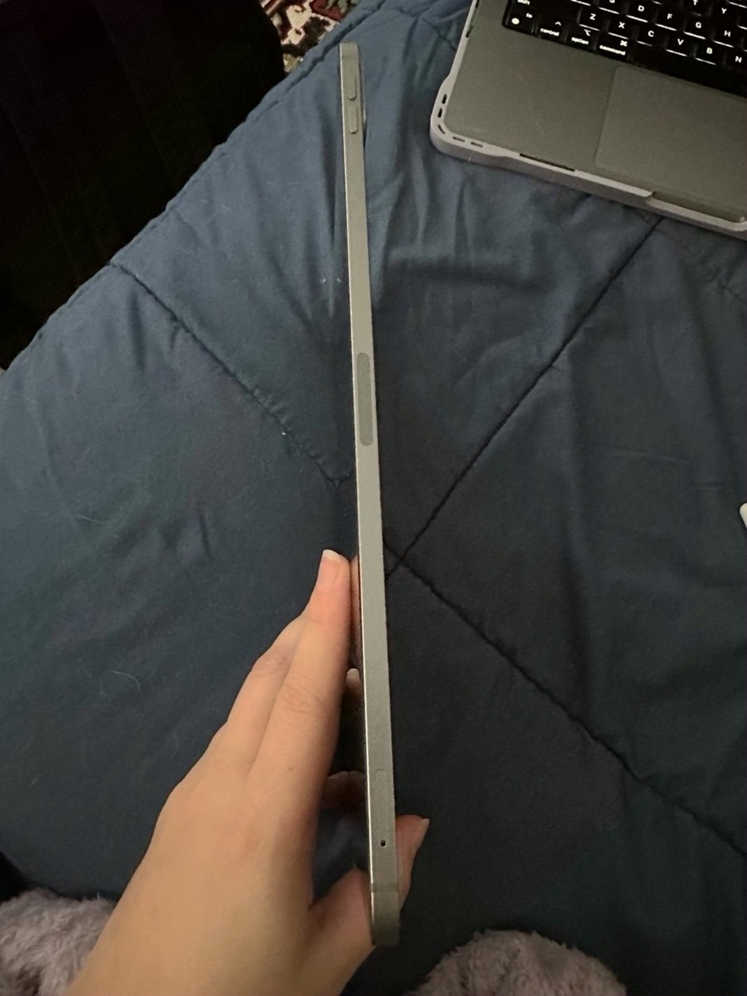 Apple iPad Pro 2TB Space Gray Unlocked - Used image 2