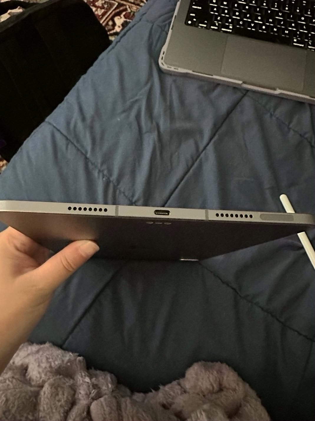 Apple iPad Pro 2TB Space Gray Unlocked - Used image 5