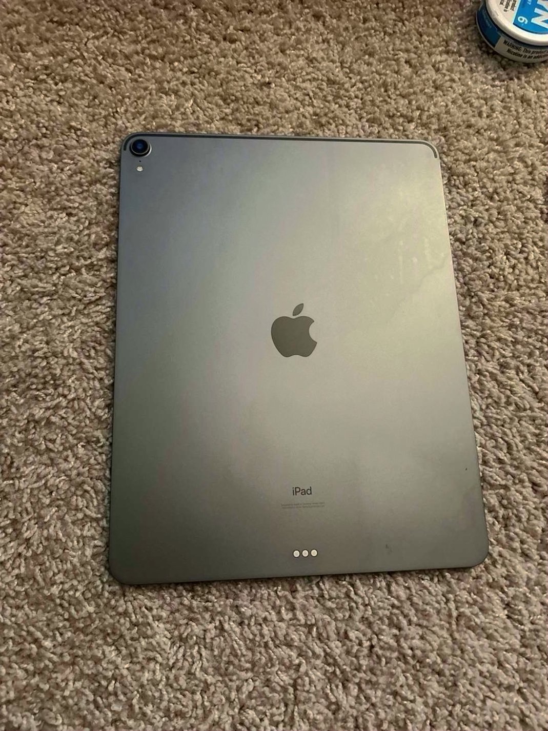 Apple iPad Pro 3rd Generation 12.9 inch Unlocked - Used image 2