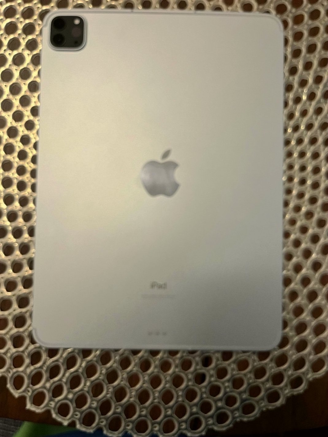 Apple iPad Pro 3rd Generation 128GB Space Gray Unlocked - Used image 4