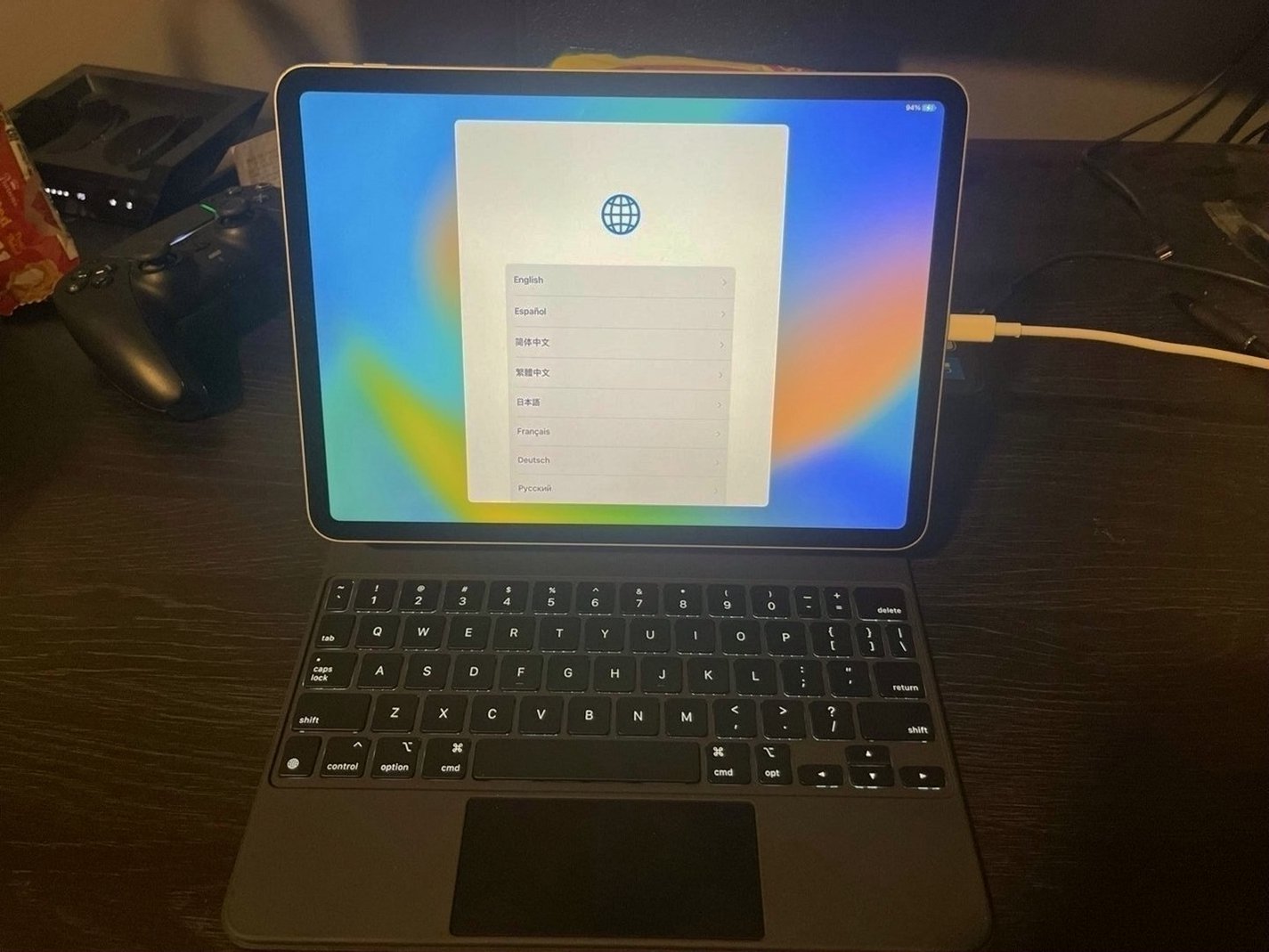 Apple iPad Pro 11 inch 256GB Space Gray Unlocked - Used image 2