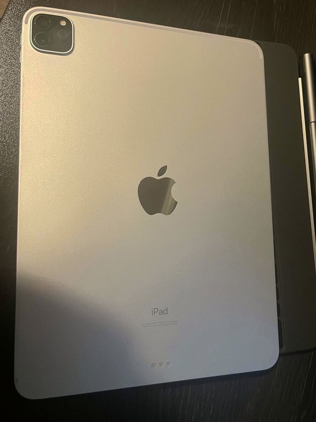Apple iPad Pro 11 inch 256GB Space Gray Unlocked - Used image 4