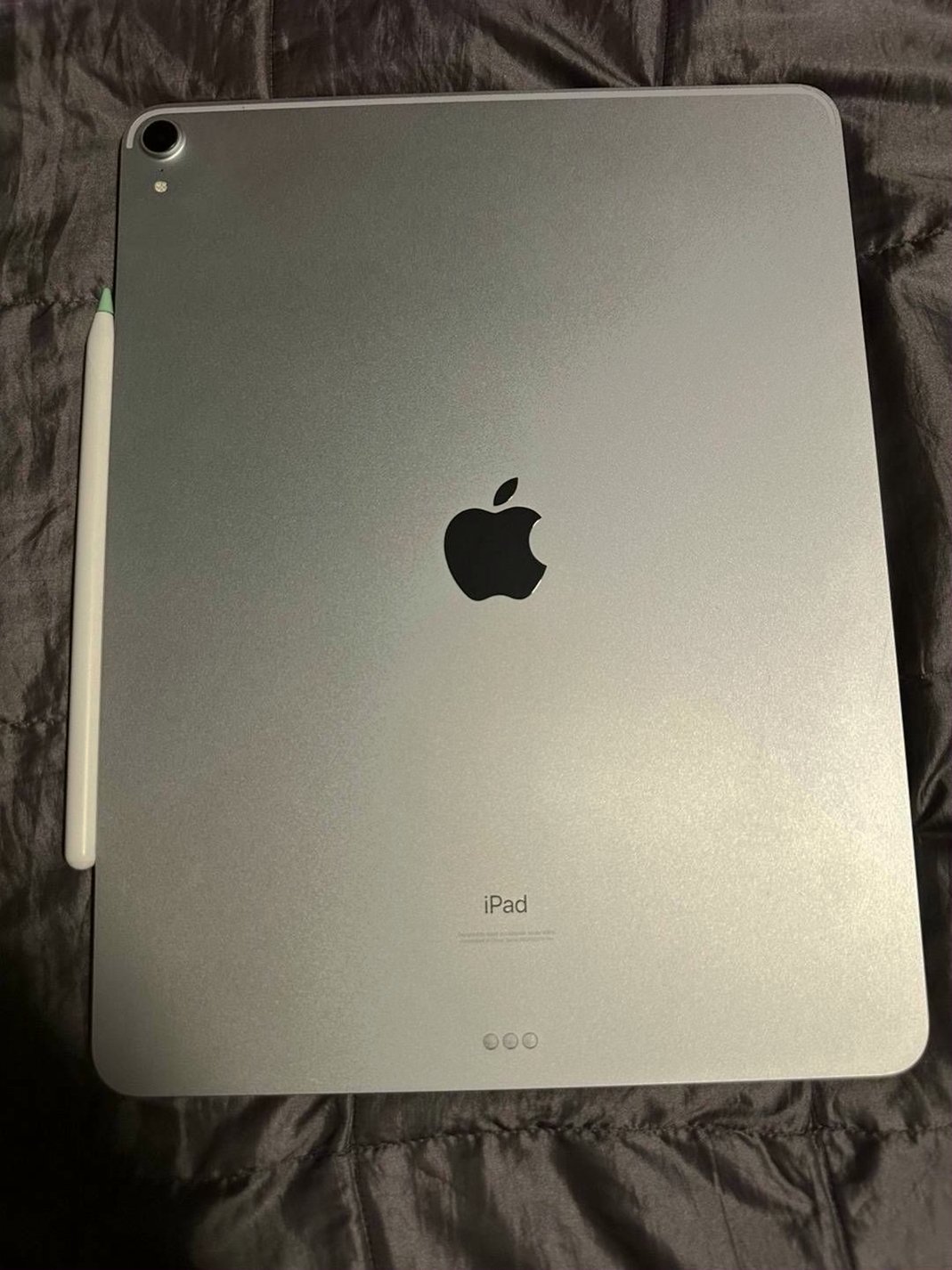 Apple iPad Pro 12.9 in 3rd Gen 256GB Unlocked - Used