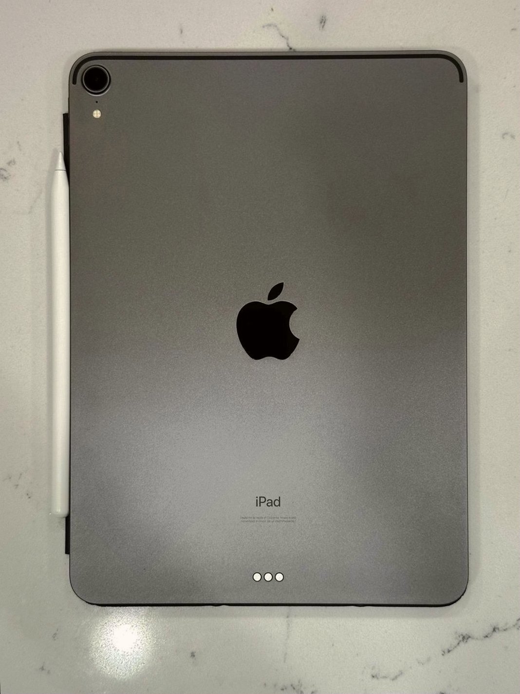 Apple iPad Pro 3rd Generation 64GB Space Gray Unlocked - Used