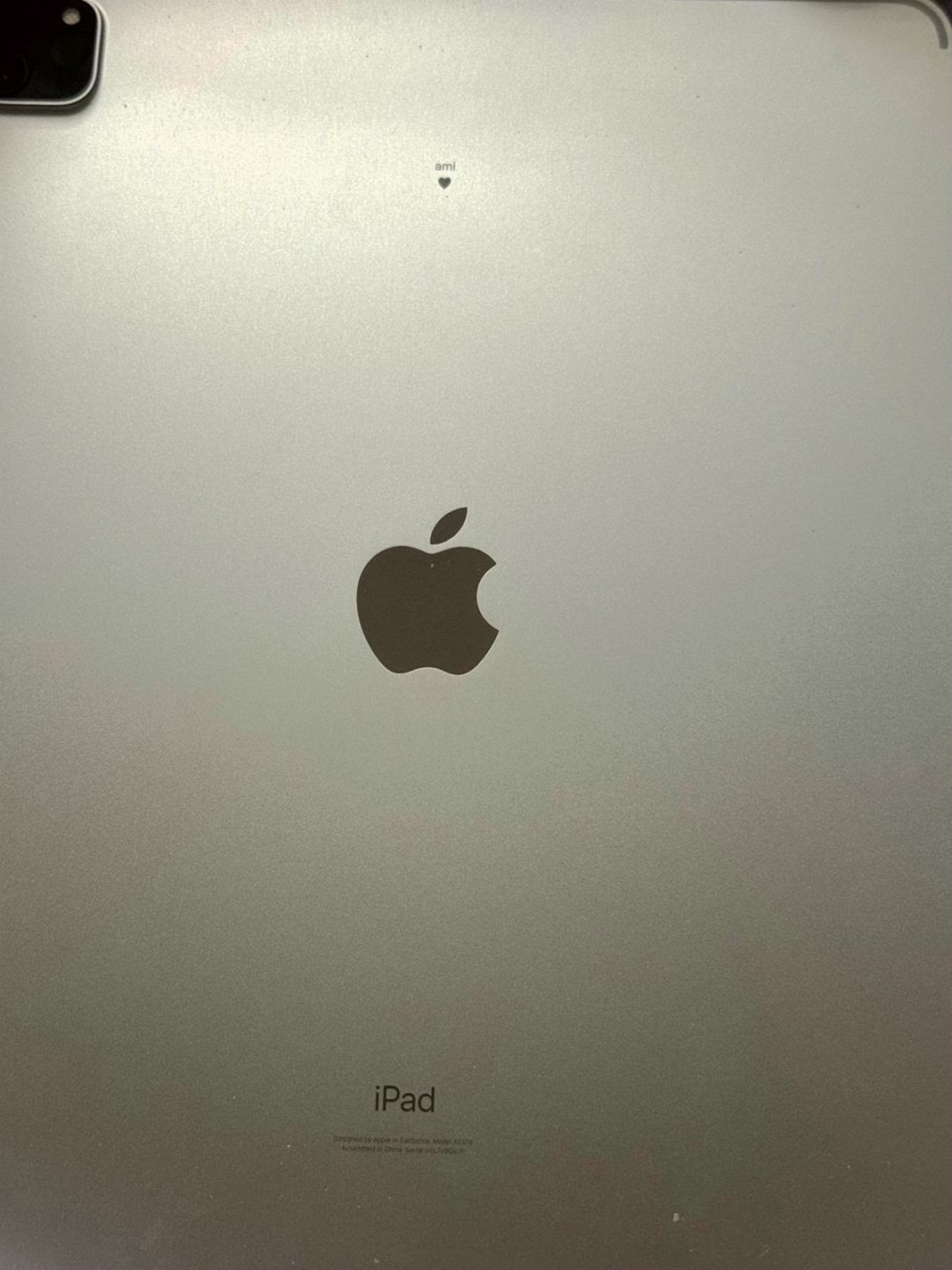 Apple iPad Pro 5th Generation M1 128GB Unlocked Used image 4