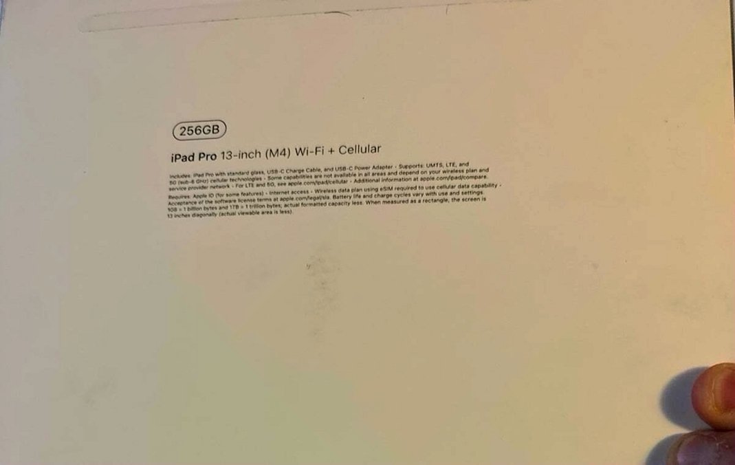 Apple iPad Pro 13 inch 256GB Unlocked - Used image 3