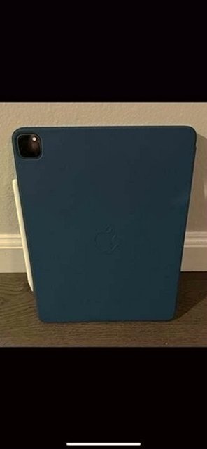 Apple iPad Pro 4th Gen 256GB Unlocked - Used image 5