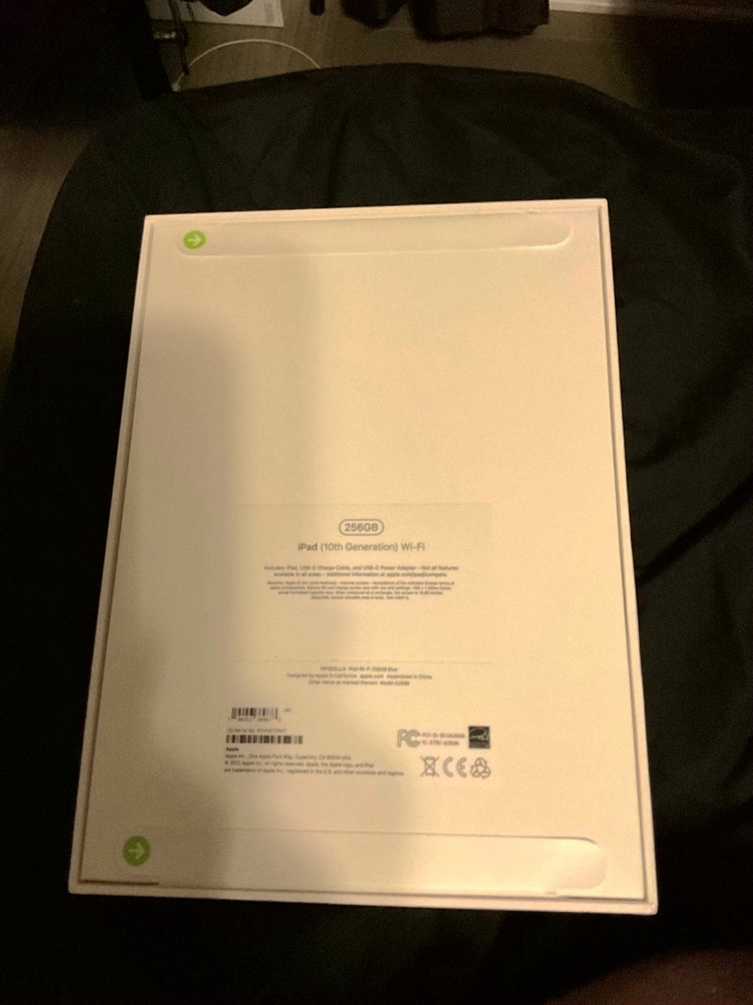 Apple iPad Pro 10th Gen 256GB Blue Unlocked - Used image 2
