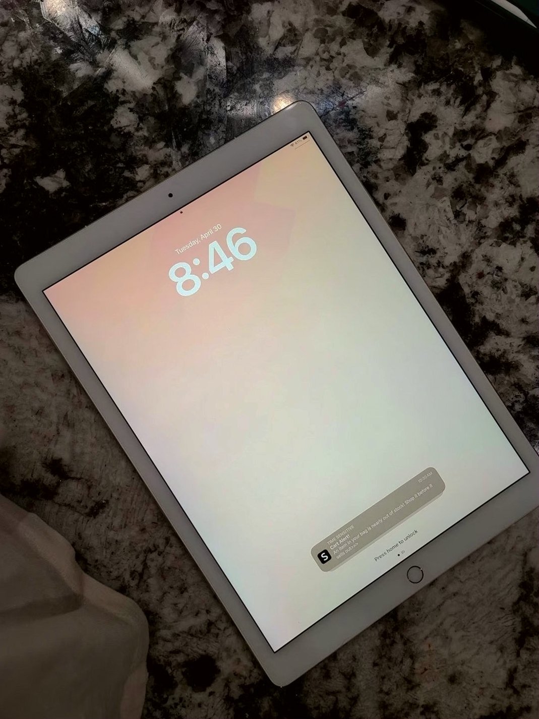 Apple iPad Pro 12.9" 64GB Gold Unlocked - Used image 2