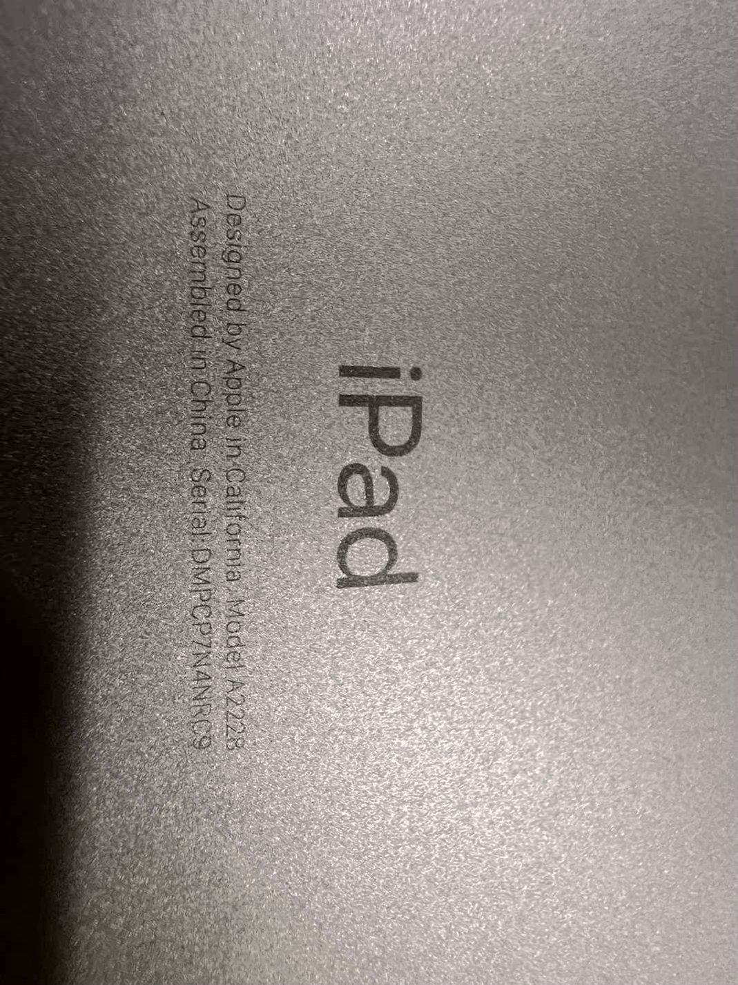 Apple iPad Pro 11 256GB Space Gray Unlocked - Used image 3