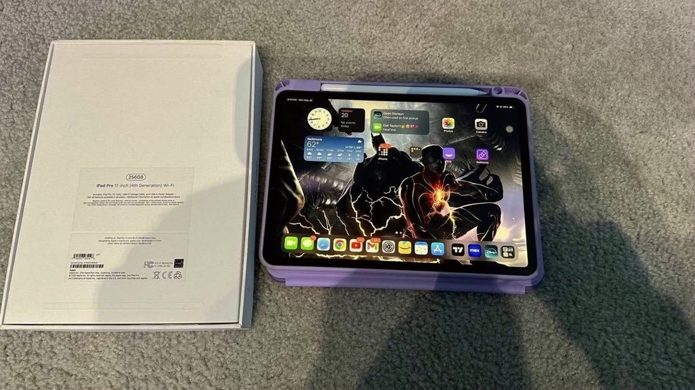 Apple iPad Pro 11 inch 4th Generation 256GB Silver Unlocked - Used