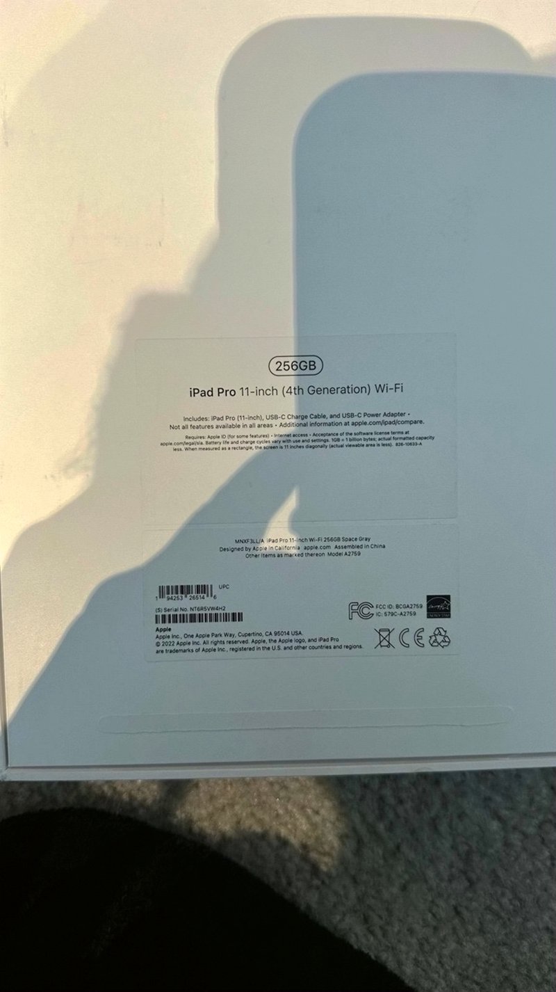 Apple iPad Pro 11 inch 4th Generation 256GB Silver Unlocked - Used image 3