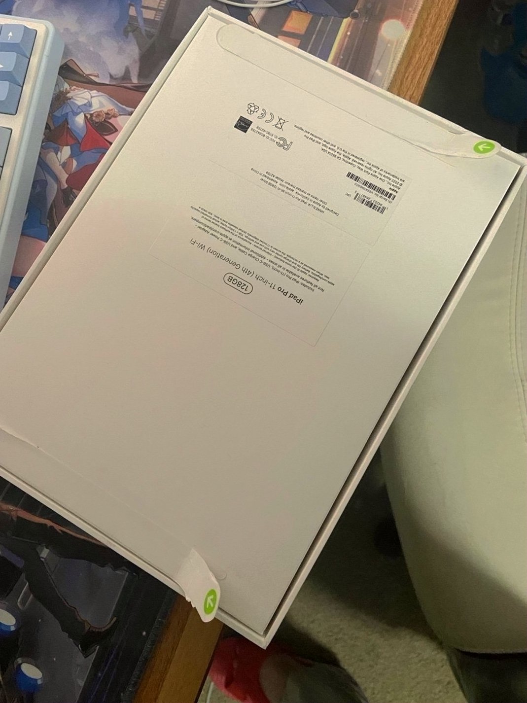 Apple iPad Pro 2020 128GB Silver Unlocked - Used image 2