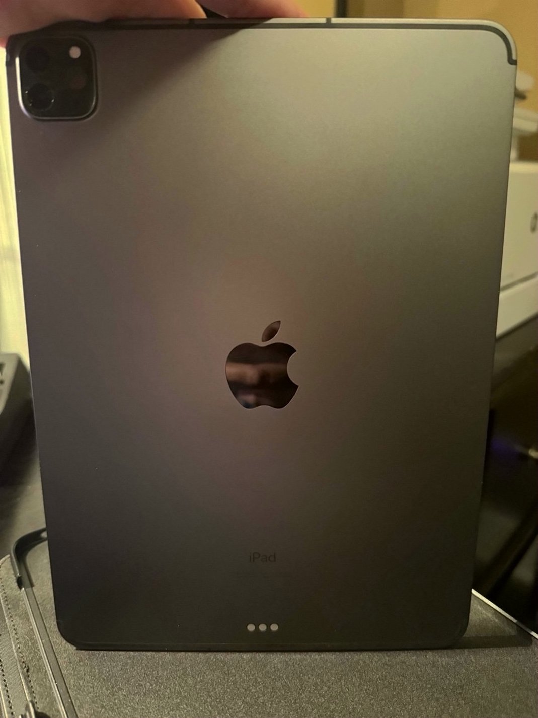 Apple iPad Pro 3rd Generation 128GB Unlocked - Used
