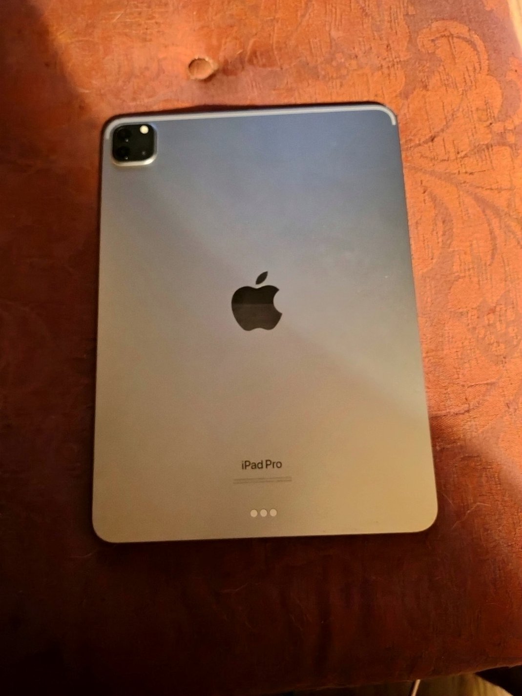 Apple iPad Pro 11-inch 128GB Space Grey Unlocked - Used image 3
