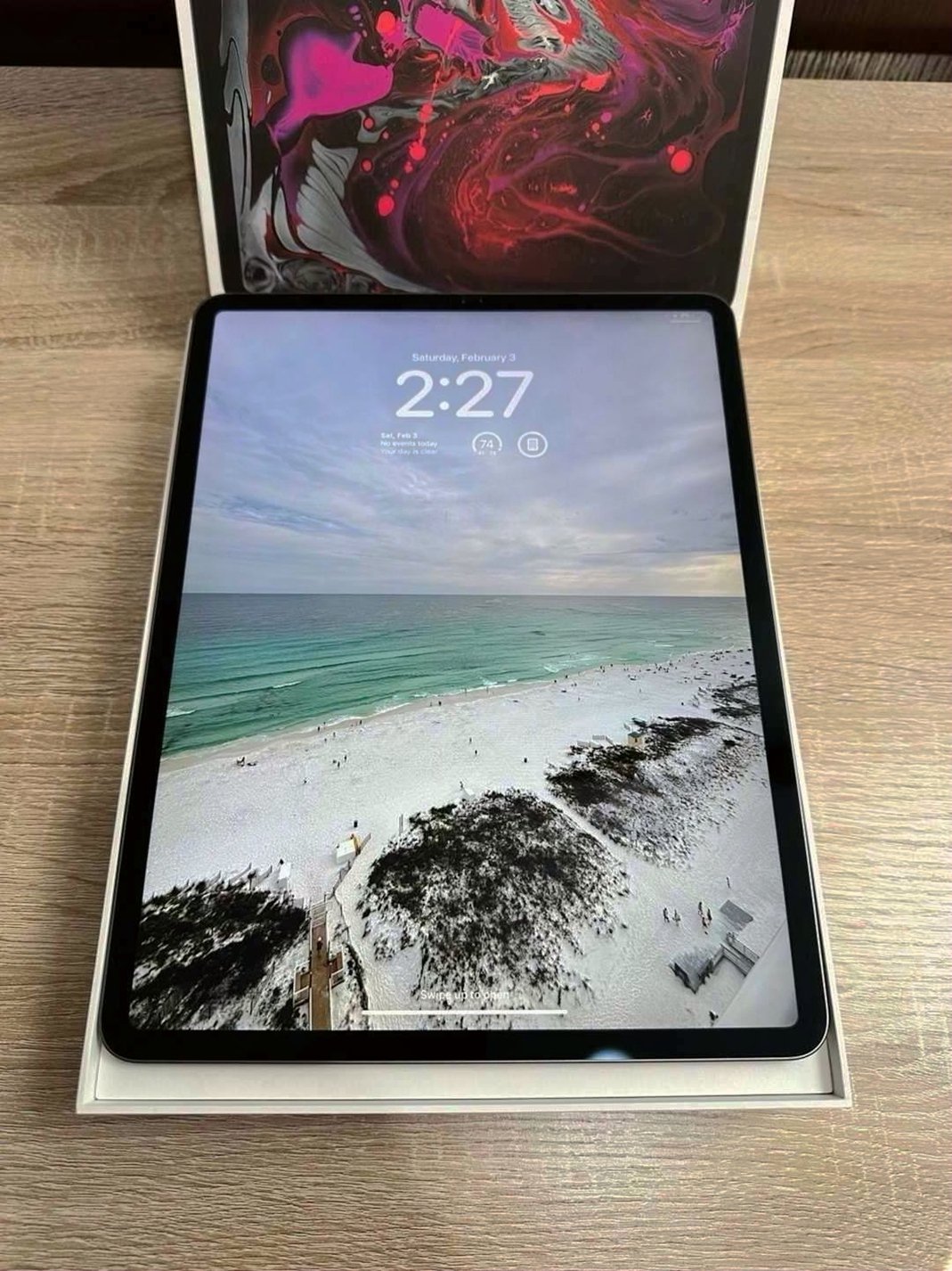 Apple iPad Pro 12.9 inch 3rd Gen 64GB Space Gray Unlocked - Used image 5