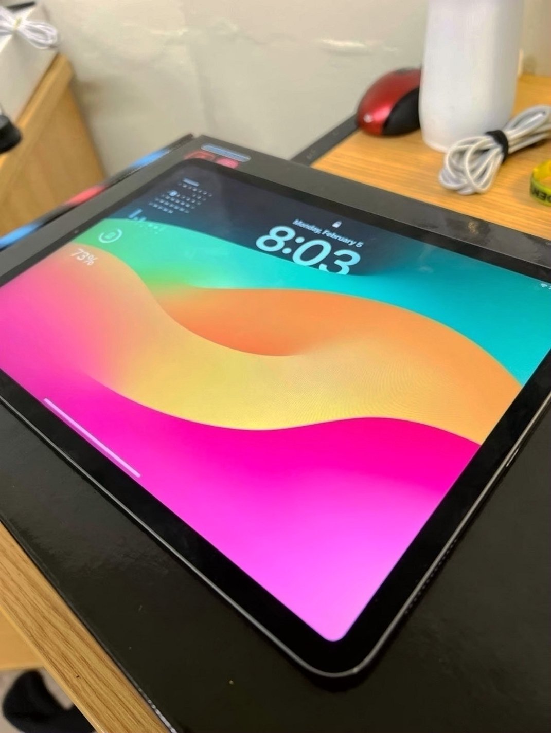 Apple iPad Pro 11 inch 6L52 WiFi Unlocked Used