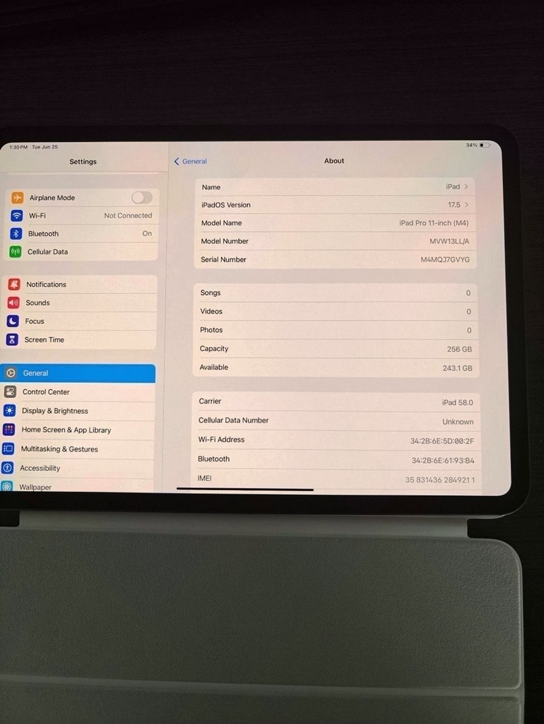 Apple iPad Pro M4 256GB Unlocked Used