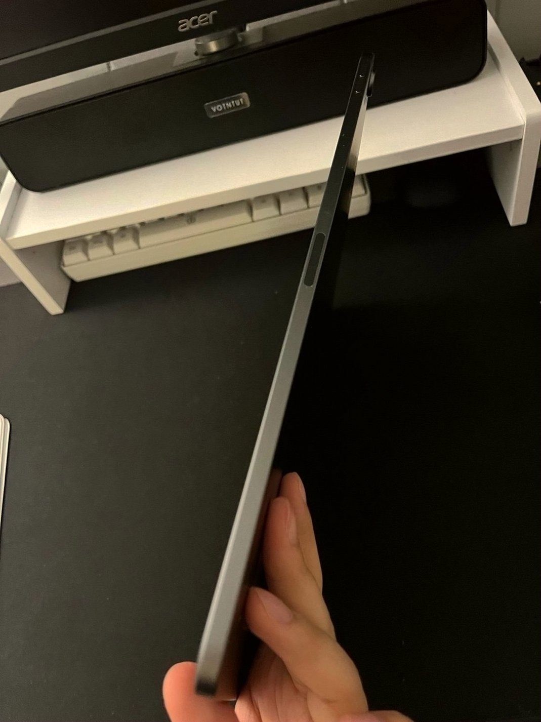 Apple iPad Pro 3rd Generation 64GB Space Gray Unlocked - Used image 4