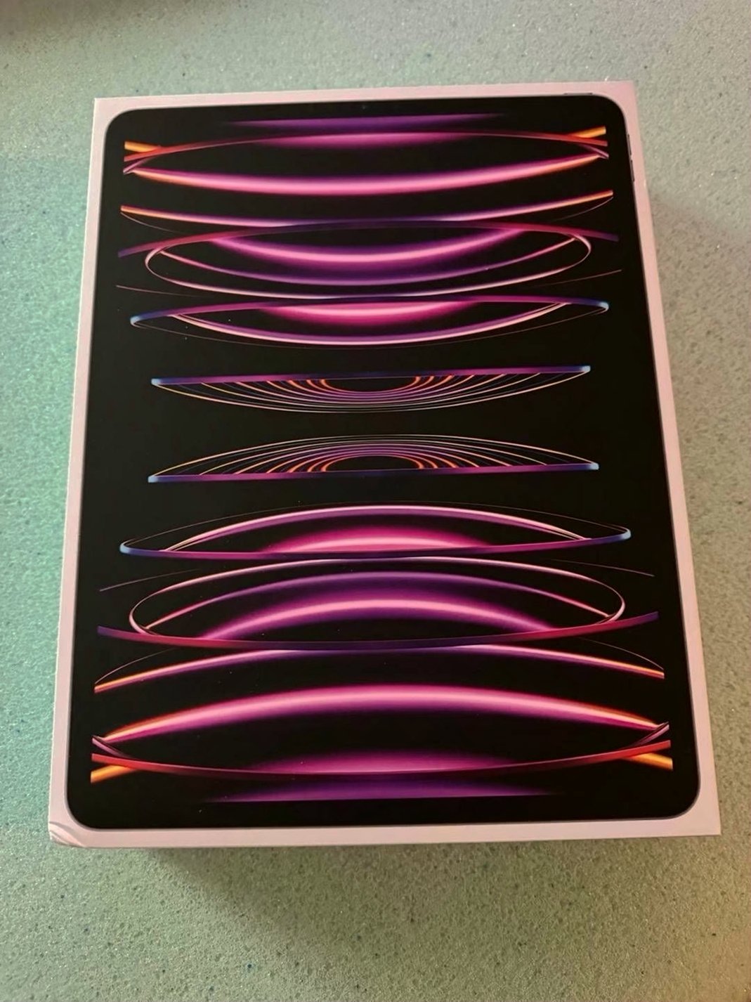 Apple iPad Pro 12.9 1TB Silver Unlocked - Used image 3