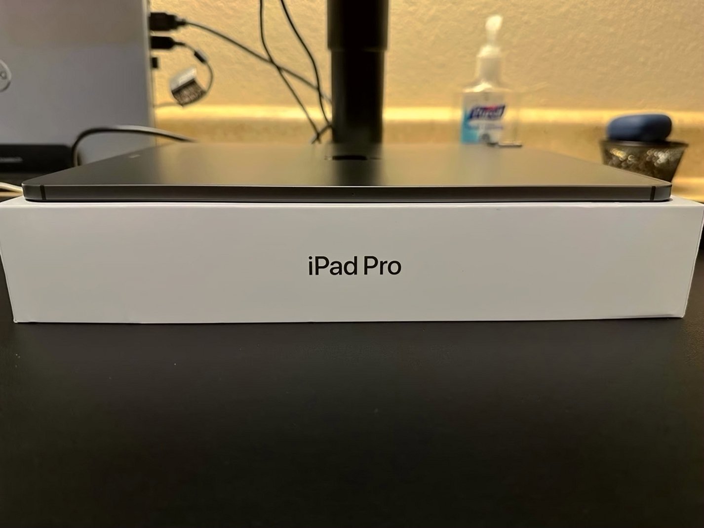 Apple iPad Pro 12.9 256GB Space Grey Unlocked - Used image 5