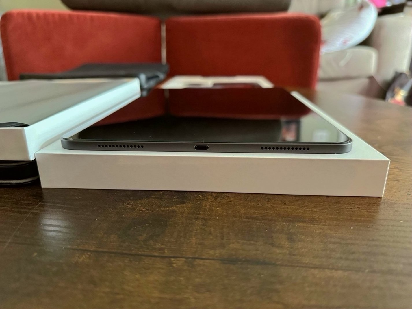 Apple iPad Pro 1st Generation 64GB Space Gray Unlocked - Used image 3