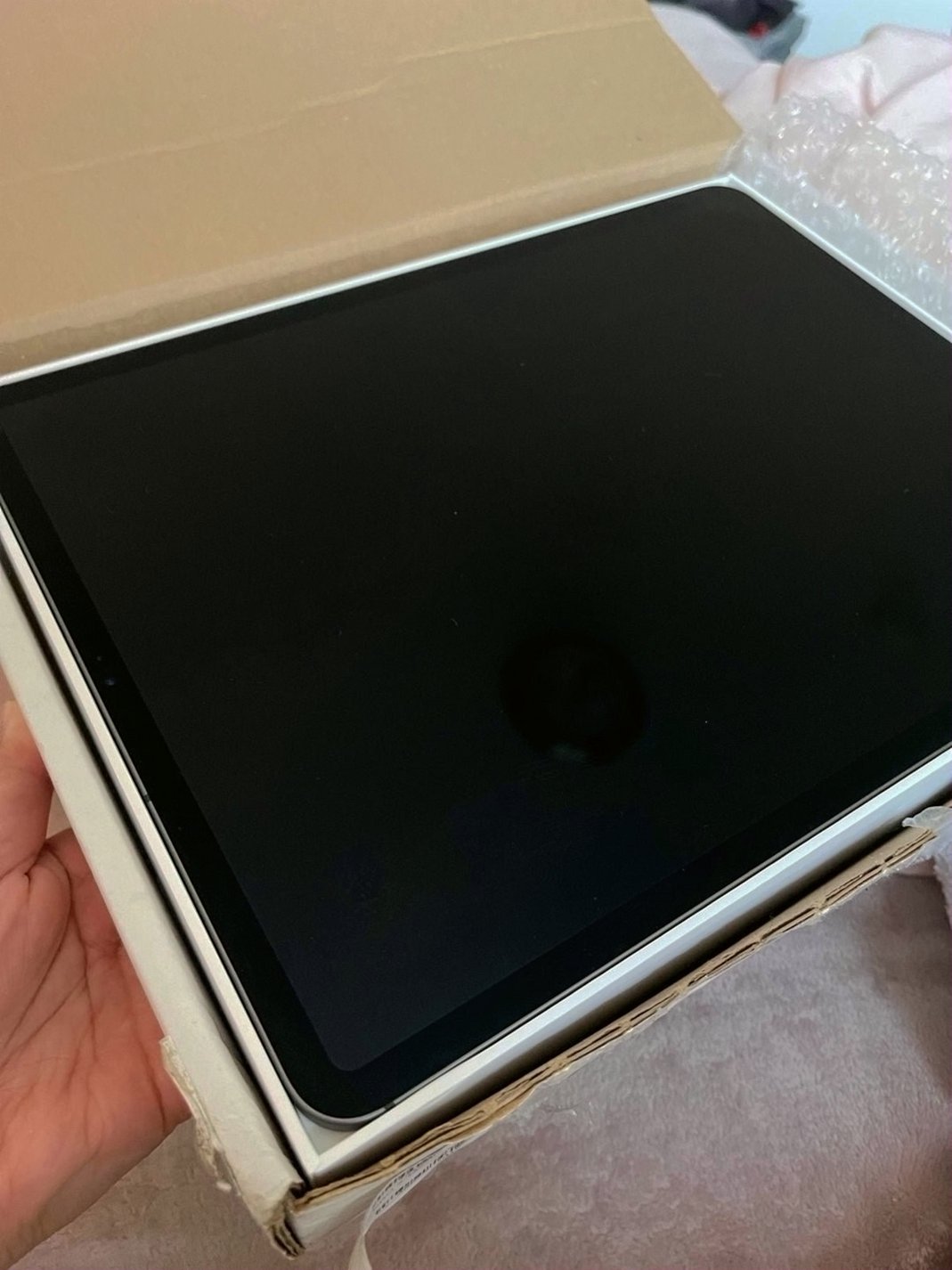 Apple iPad Pro 12.9 inch 1TB Space Gray Unlocked - Used image 2