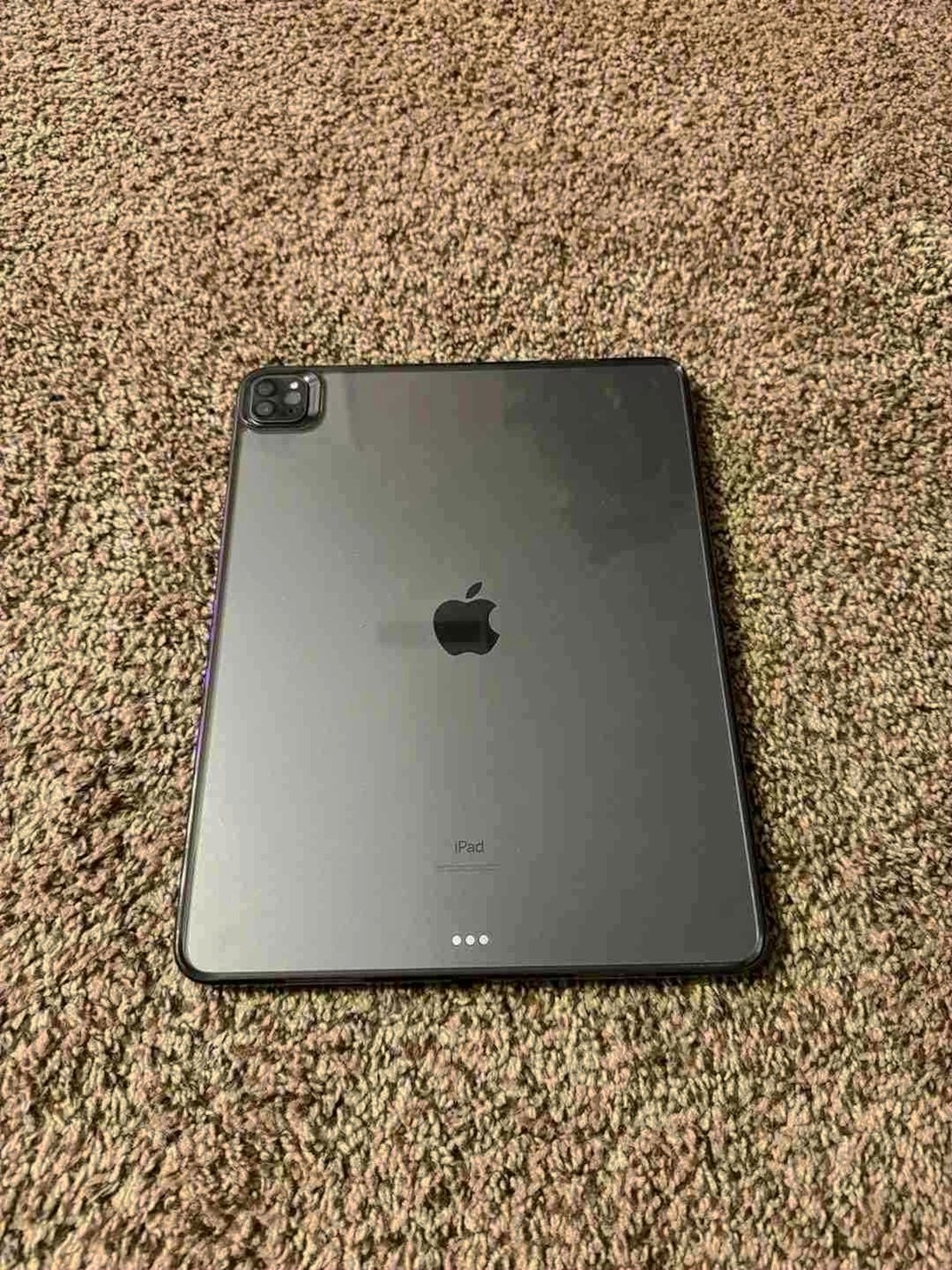 Apple iPad Pro 12.9 M1 128GB Space Gray Unlocked - Used image 2