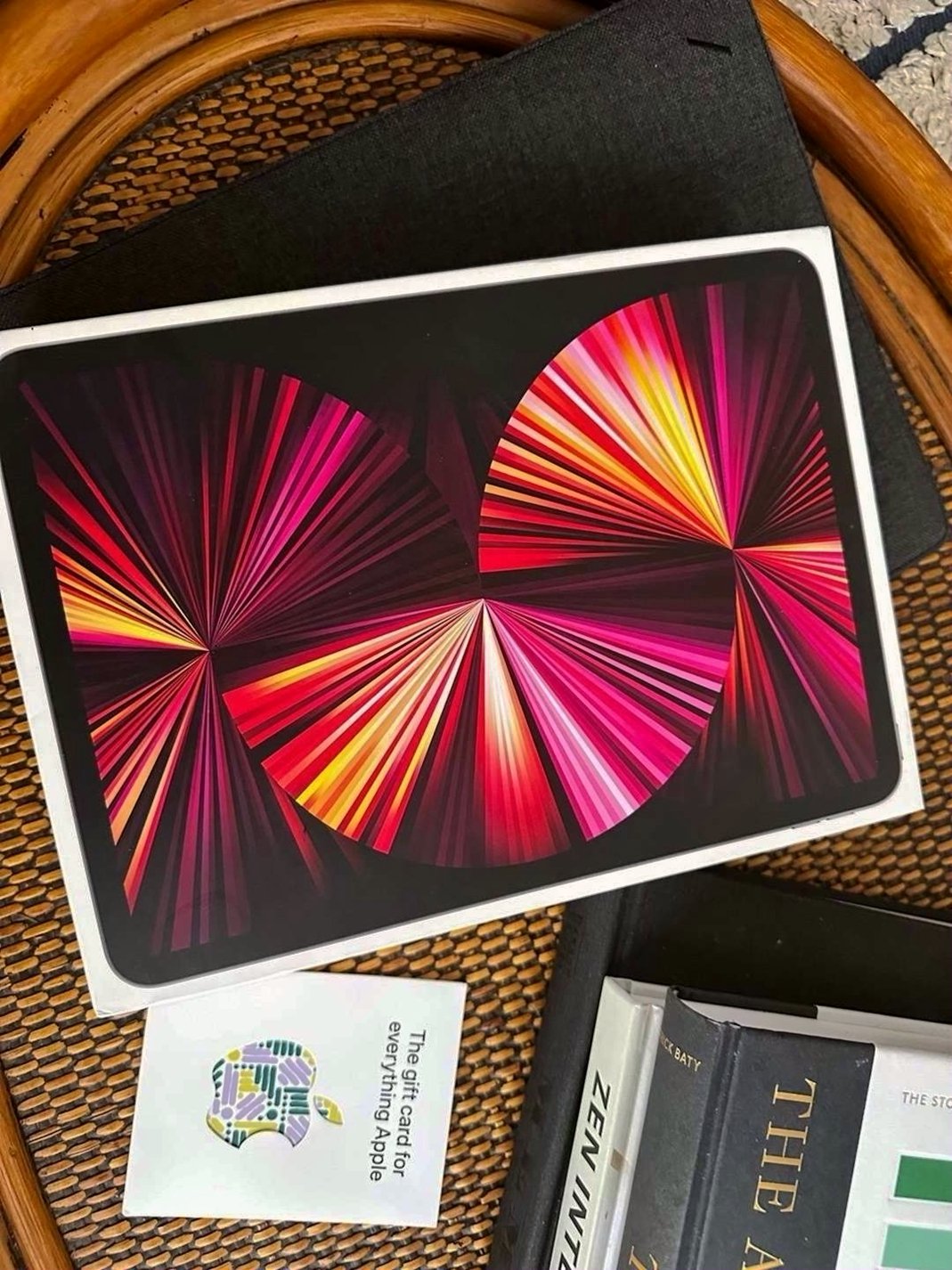 Apple iPad Pro 11” M1 256GB Space Gray Unlocked - Used image 4