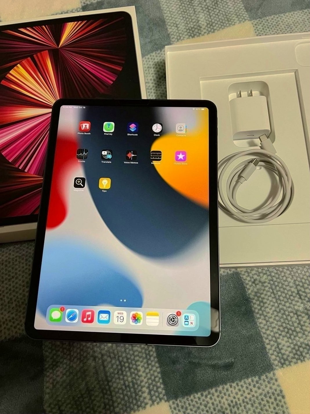 Apple iPad Pro 11 inch 128GB Space Gray Unlocked - Used