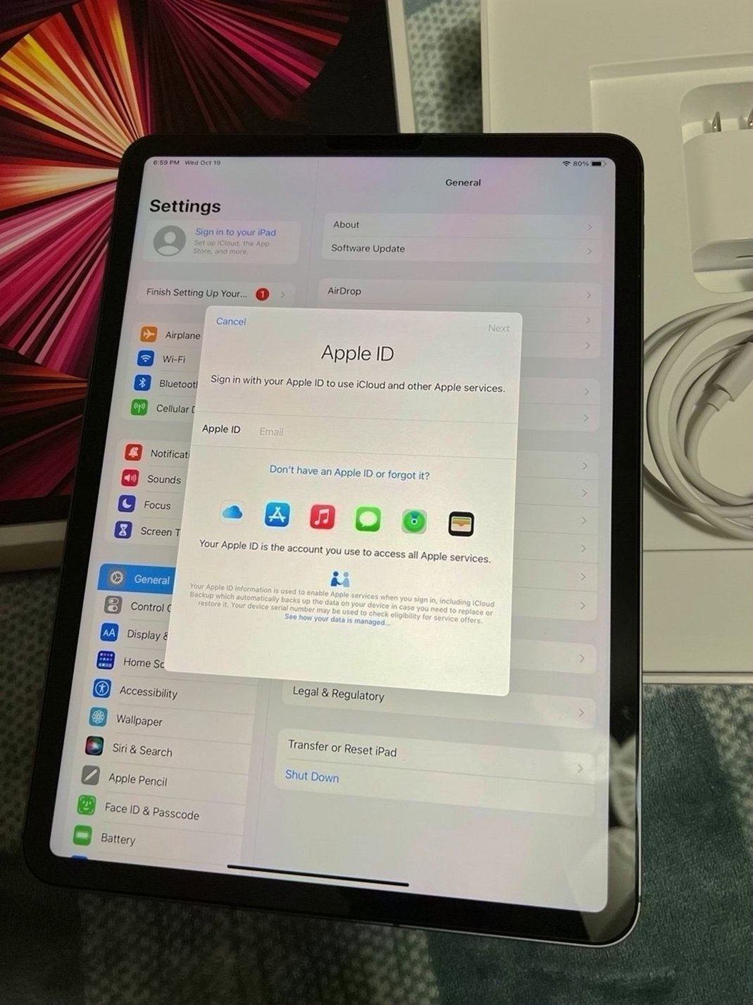 Apple iPad Pro 11 inch 128GB Space Gray Unlocked - Used image 4