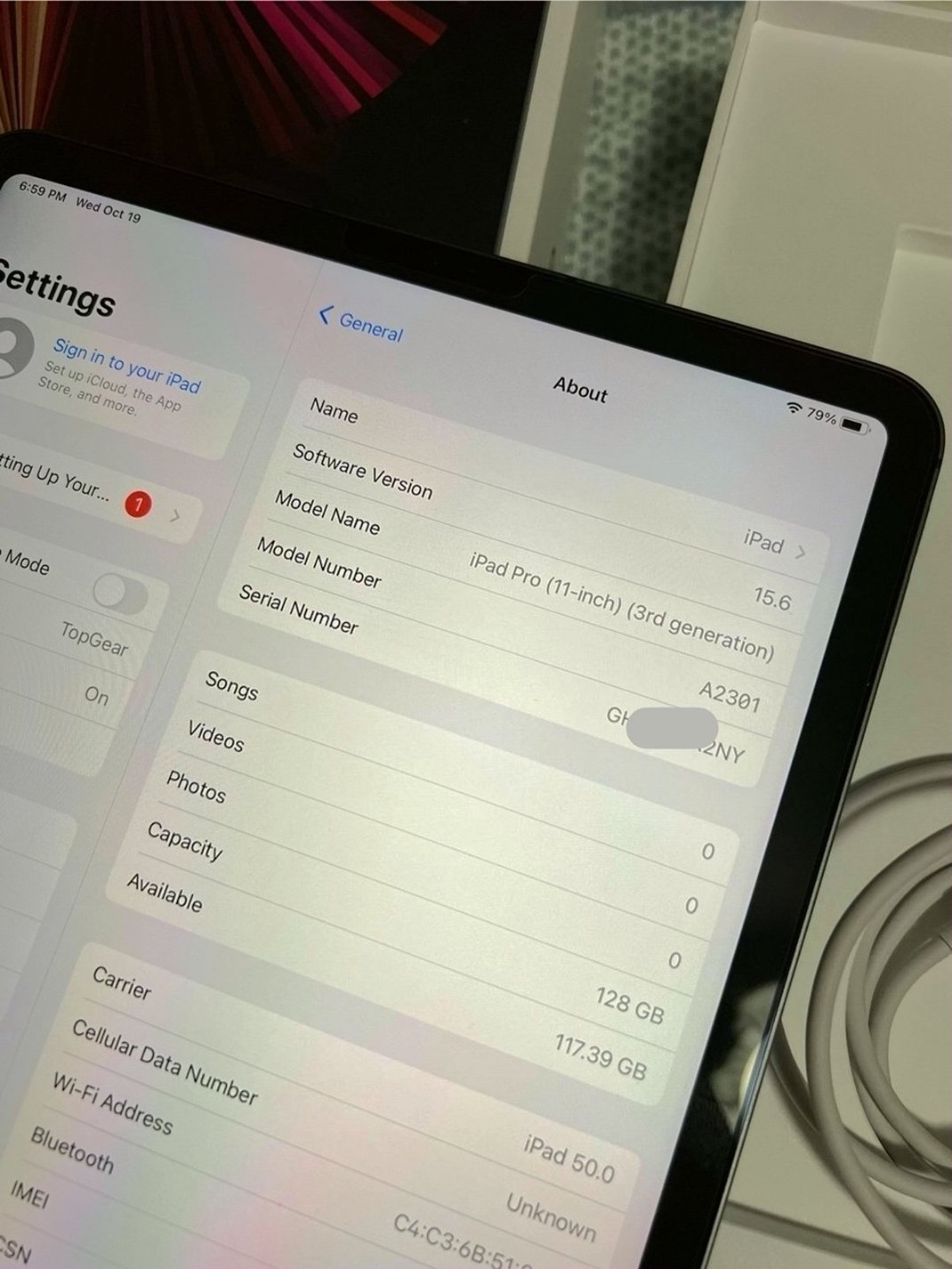 Apple iPad Pro 11 inch 128GB Space Gray Unlocked - Used image 5