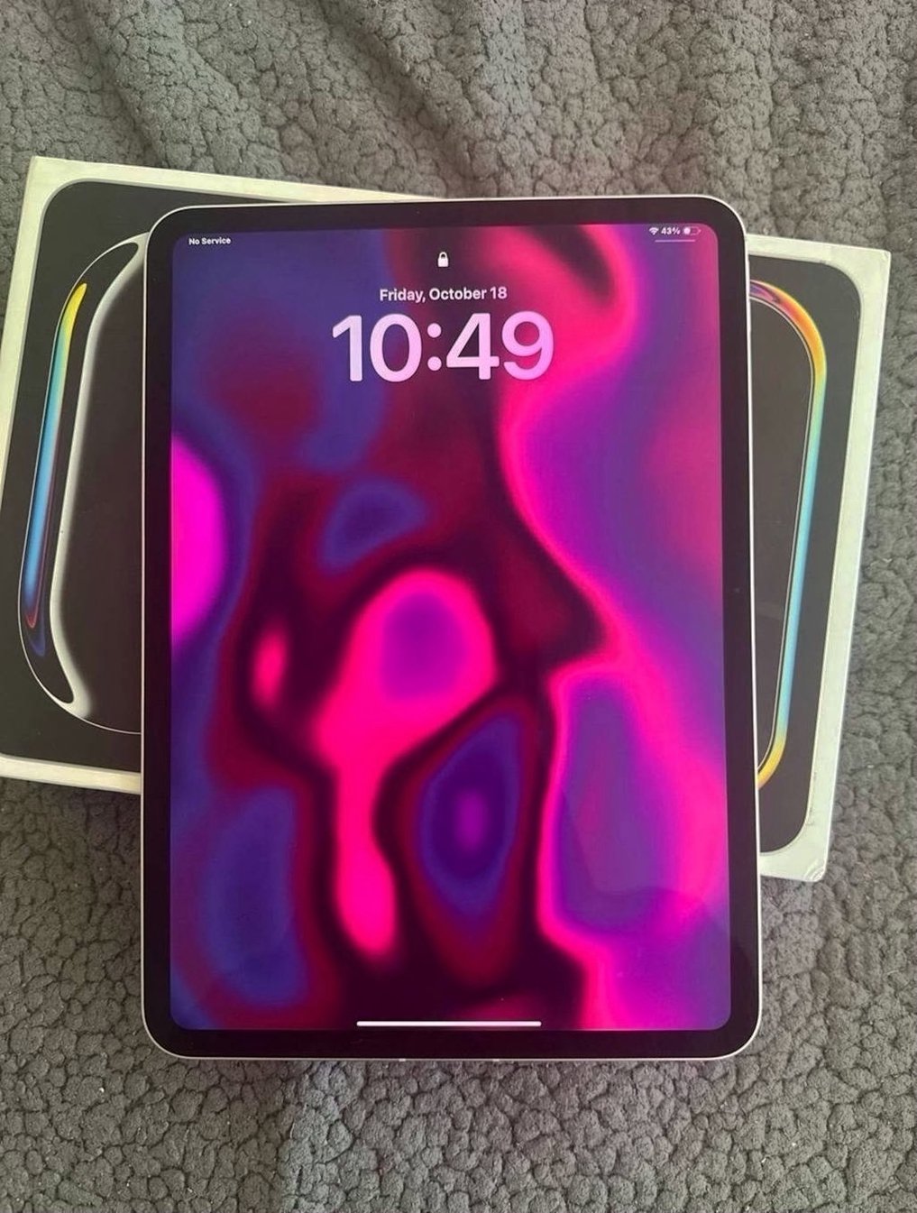 Apple iPad Pro 11 Inch 512GB Silver Unlocked - Used image 5
