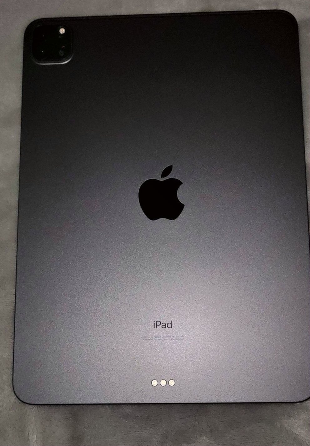 Apple iPad Pro 11 inch 3rd Gen 128GB Wi-Fi Unlocked - Used image 4