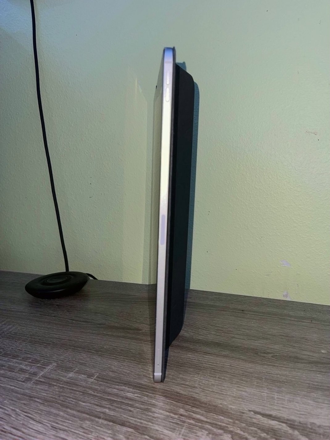 Apple iPad Pro 12.9in 5th Gen 127GB Silver Unlocked - Used image 5