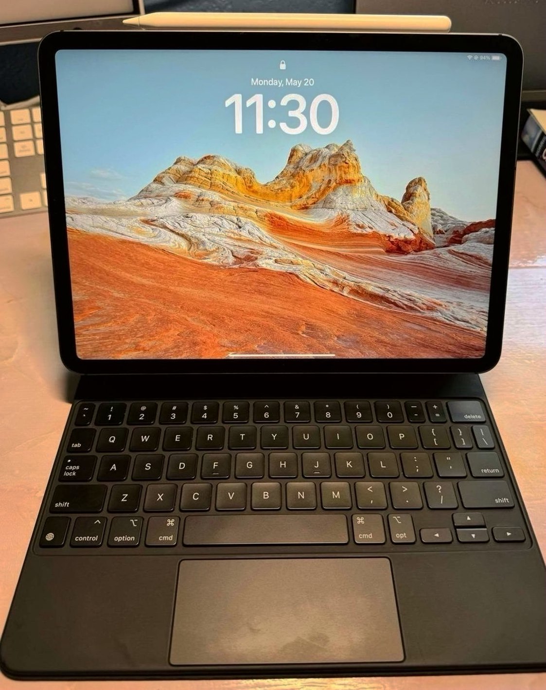 Apple iPad Pro 2nd Generation 256GB Space Gray Unlocked - Used