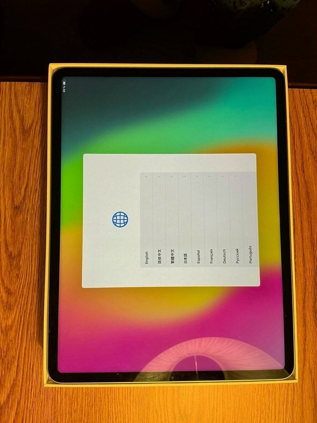 Apple iPad Pro 12.9 6th Generation 256GB Wi-Fi Unlocked - Used image 5