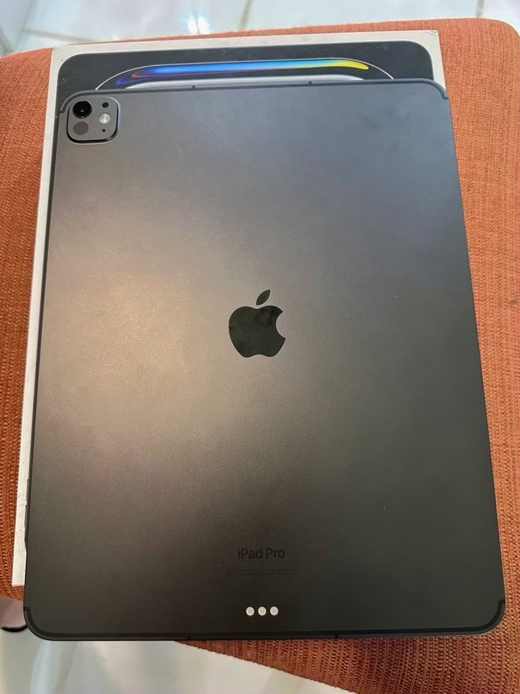 Apple iPad Pro M4 13” 512GB Space Black Unlocked Used image 5