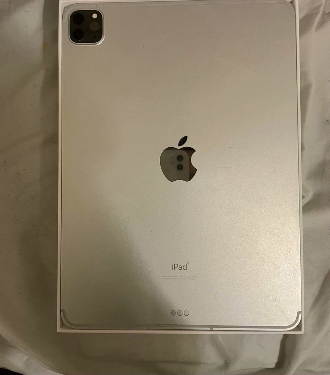 Apple iPad Pro 11 inch 3rd Generation 128GB Space Gray Unlocked - Used